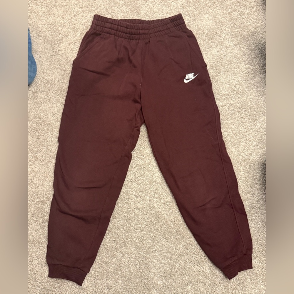Nike Boys Burgundy Sweatpants
